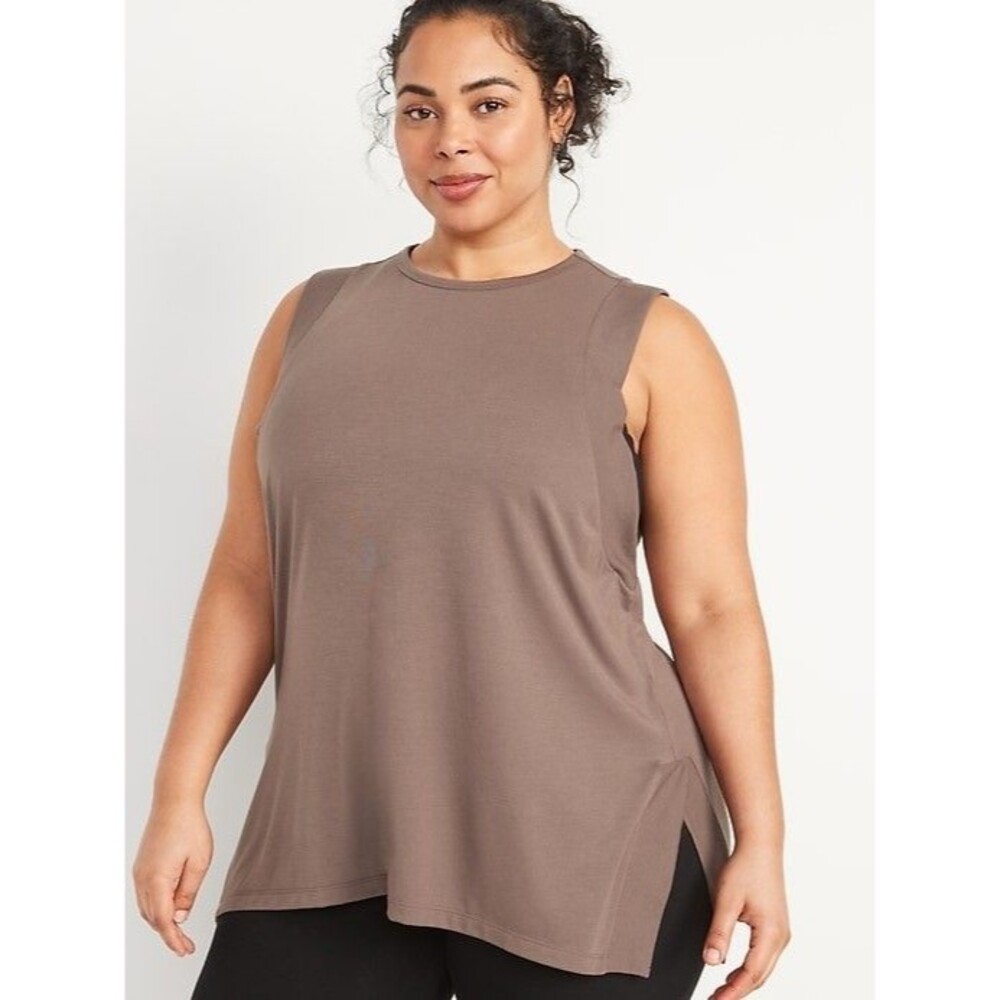 Old Navy Active UltraLite Sz 2X Womens Sleeveless Pull Over Womens Brown